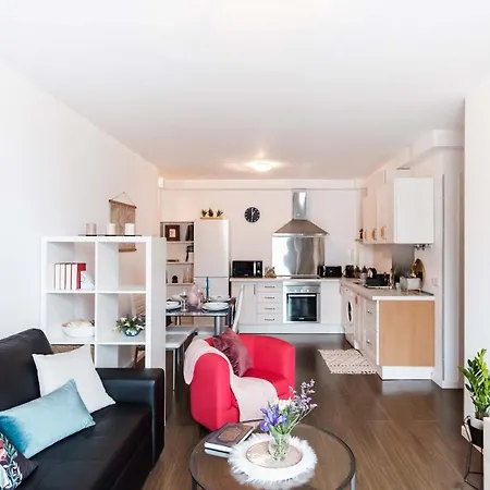 Apartment Stylish And Chic Center With Wifi