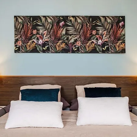 Apartment Stylish And Chic Center With Wifi